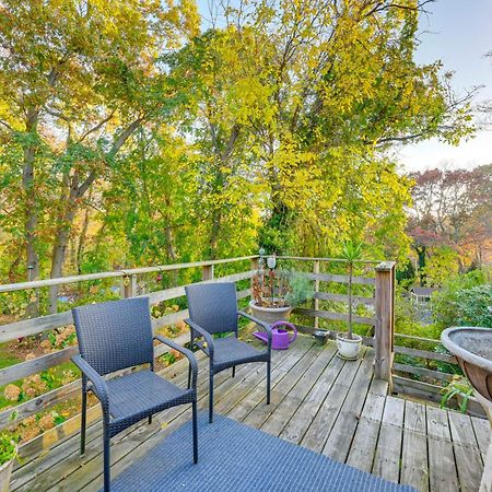Cozy Dix Hills Apt With Deck About 7 Mi To Beach! Eksteriør bilde