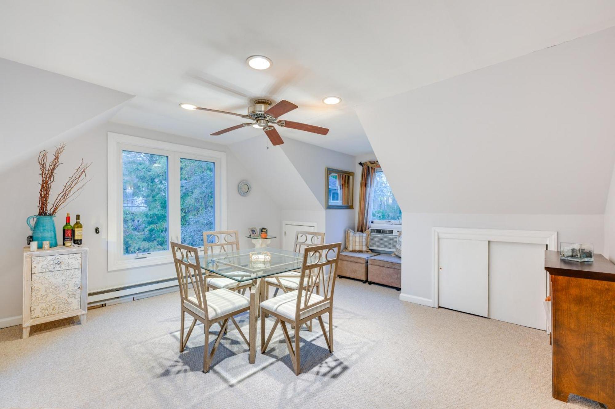 Cozy Dix Hills Apt With Deck About 7 Mi To Beach! Eksteriør bilde